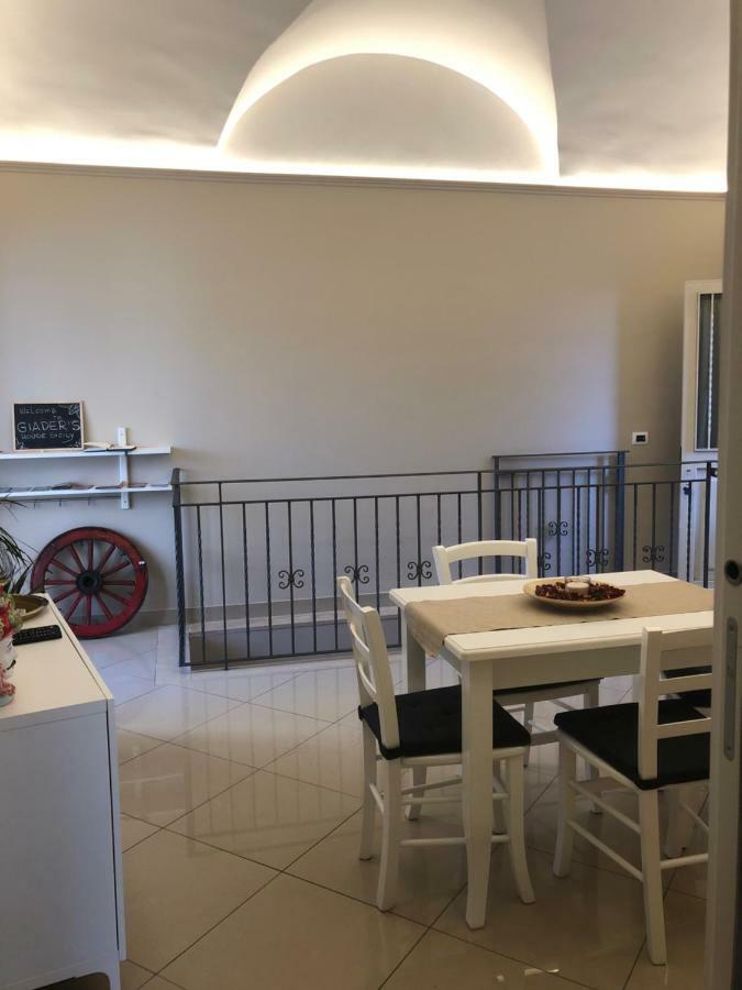 Ferienwohnung Giader'S House - Free Parking CTA Exterior foto